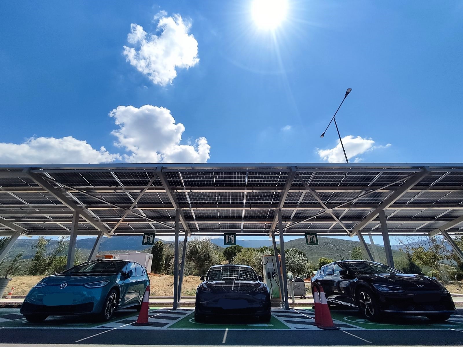 Design and Installation of Hybrid Powered EV Charging station